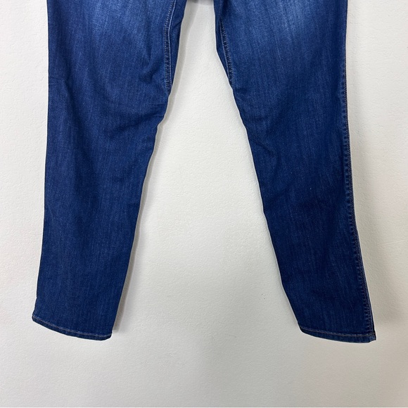 DU/ER Performance Denim Girlfriend - Heritage Blue Women’s Size 31x30 Jeans - Picture 12 of 15